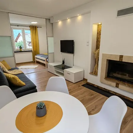 20tka Apartment *